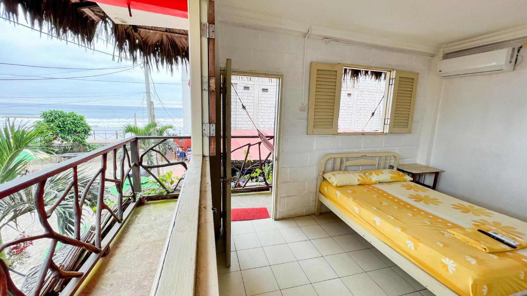 Arrecife Montanita Hostal Exteriör bild